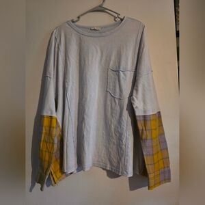 Easel Periwinkle Long Sleeve Top with Yellow Plaid Size Large